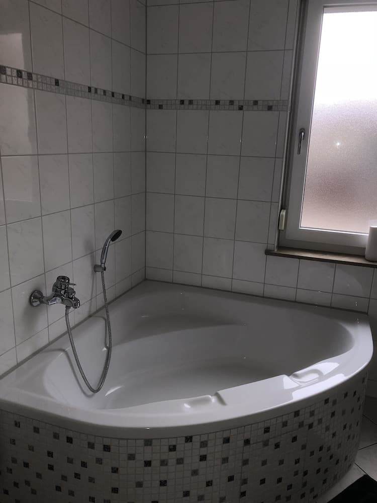 Fewo Reutlingen Heinestrasse DG