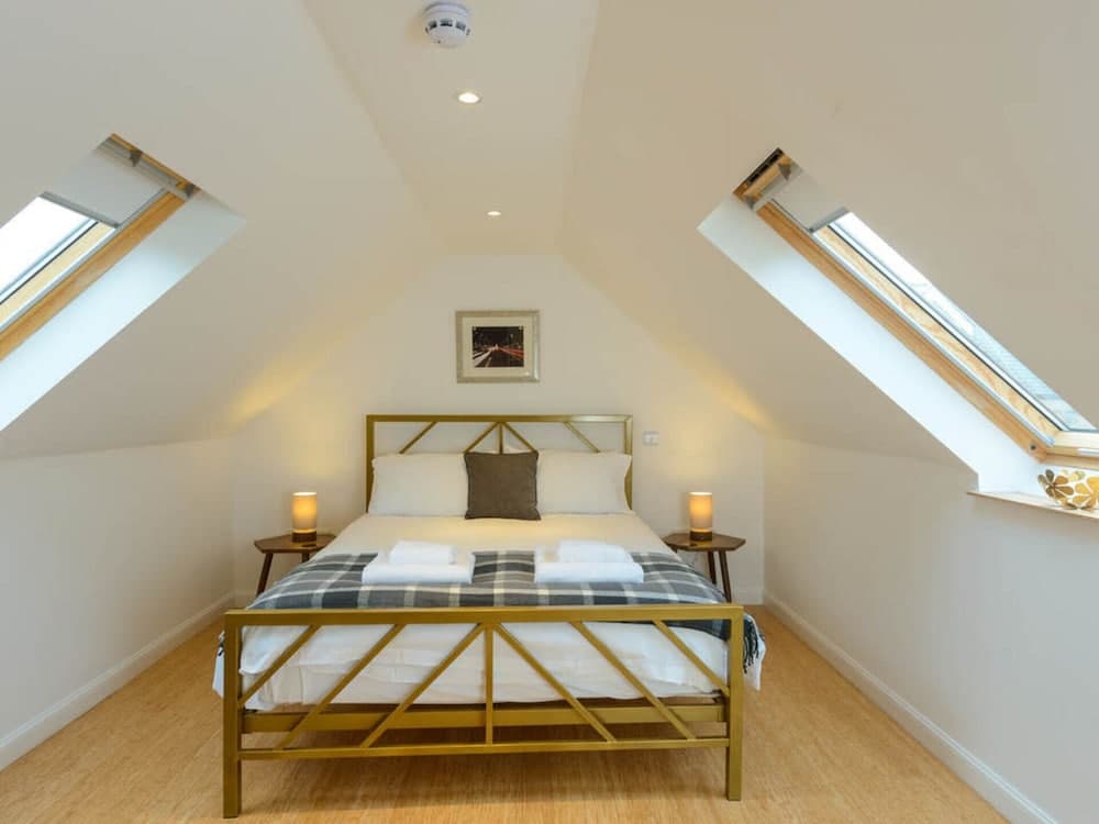 Curlew - Double Upper Apartment