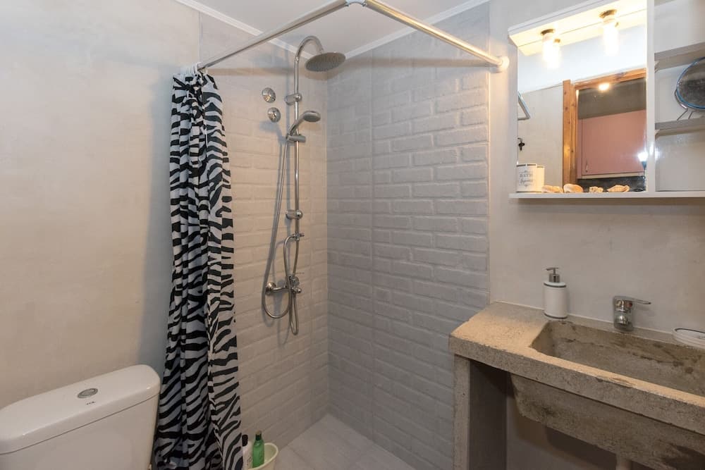 Olympus Studios Afrodite