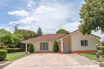 Cozy and Warm 3-bed Bungalow in Athi River