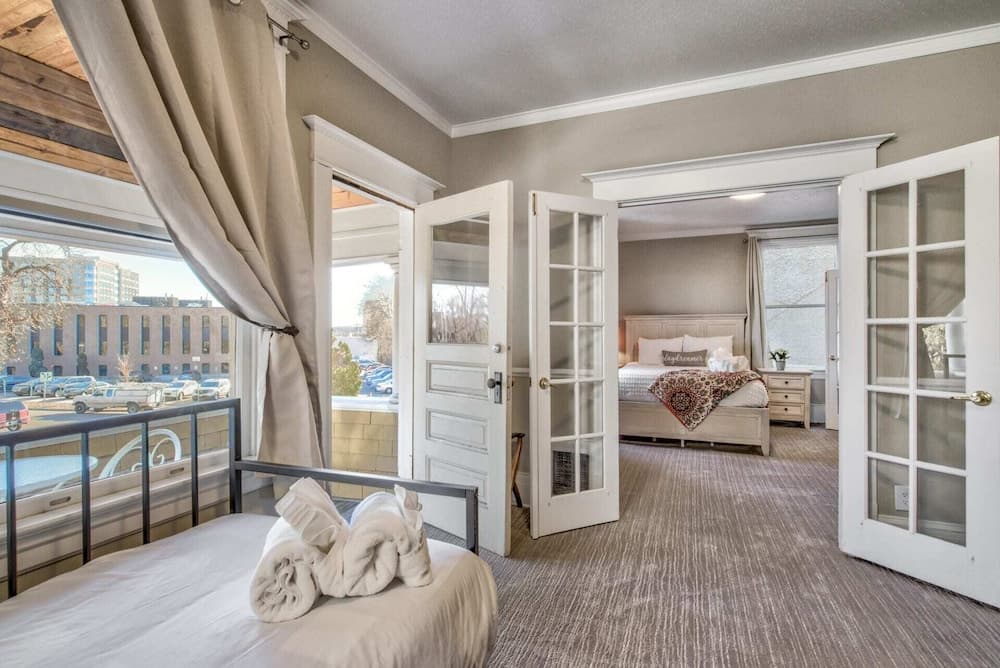 8brdowntownpool Table & Mini Golffoosball