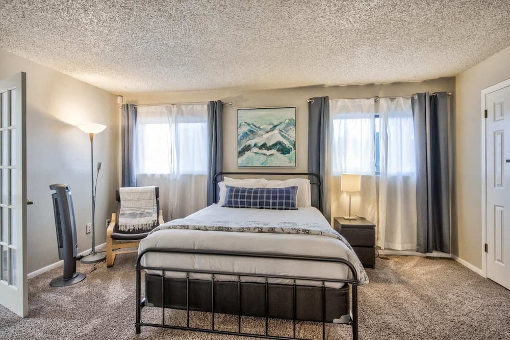 3brcentral Neighborhoodparks&hiking!