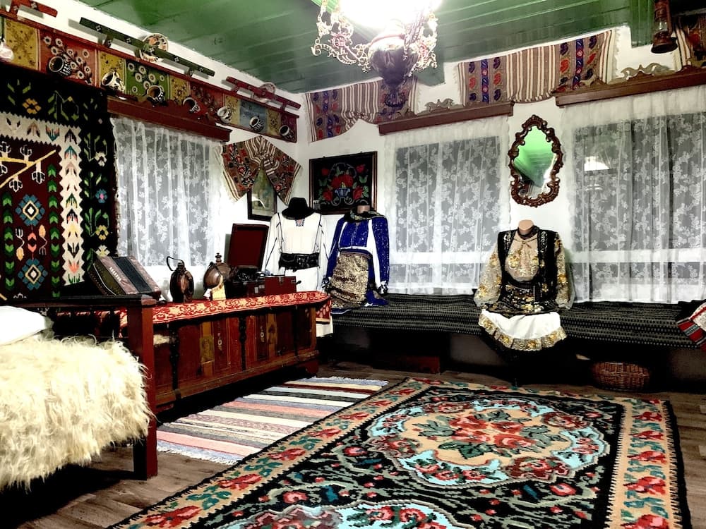 Charming Traditional House in a Pristine Location