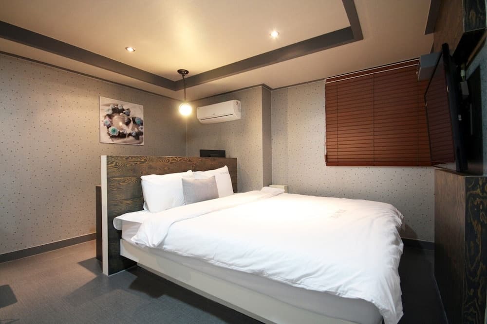 Busan Yeonsan-dong Waba