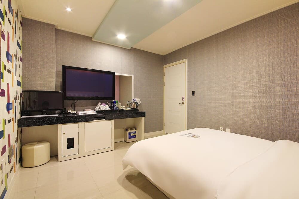 Gwangju Sangmu Castle