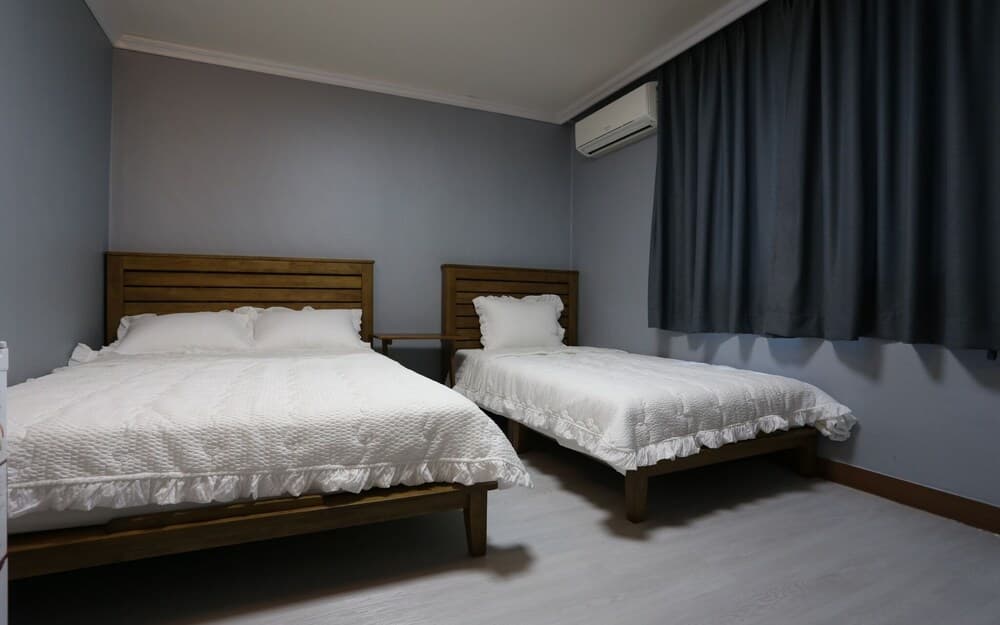 Gangneung Gyeongpodae J and TEL