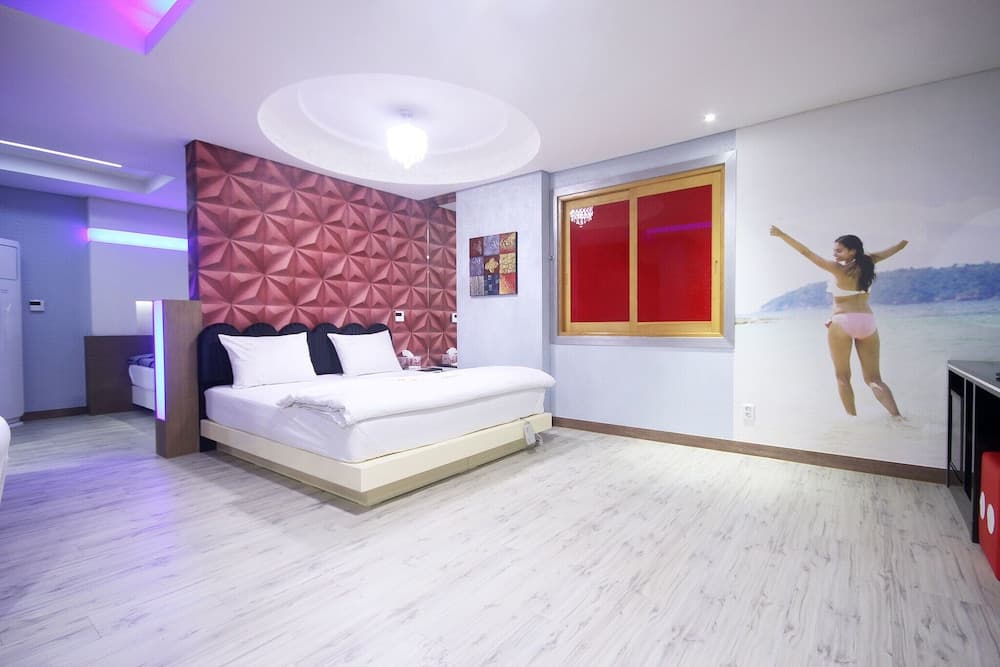 Gyeongsan Instar Hotel