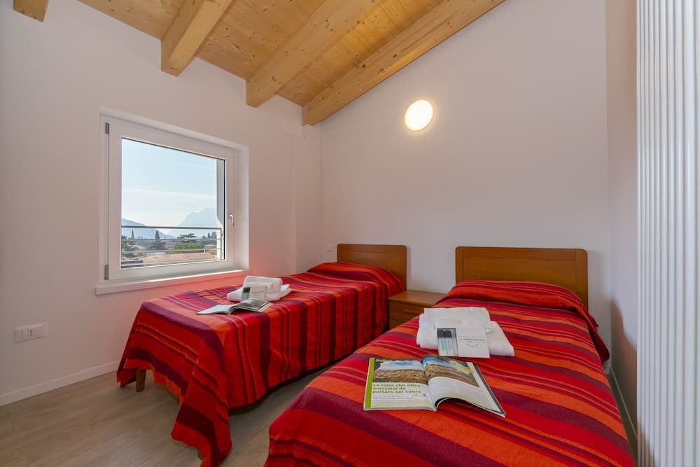 Sun House2 Dogs Allowed