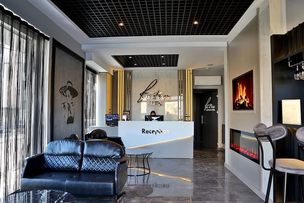 Fly And Stay Airport Hotel