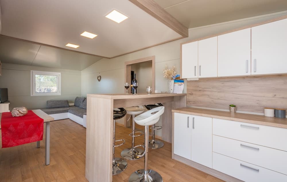 Mobile Home Rock Rose 1