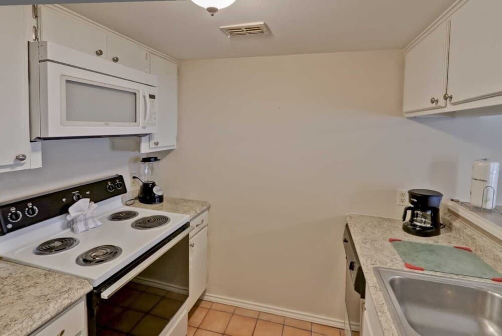 Gulfpoint 3202 1 Bedroom Condo by Redawning