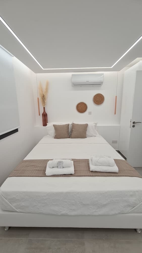 Phaedrus Living: Venus Seaview Lighthouse Villa