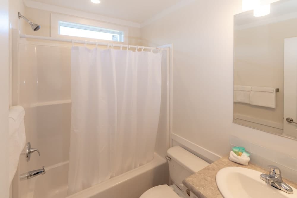 Sun Retreats Silver Lake