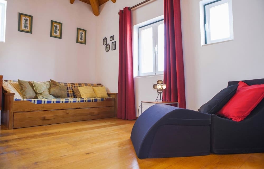 A33 - Fishermans Cottage in Lagos