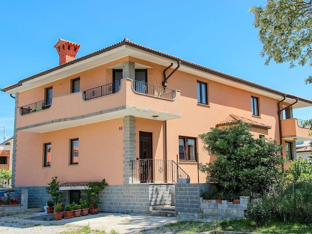 Air Conditioned Apartment in Residential Area near Town Center