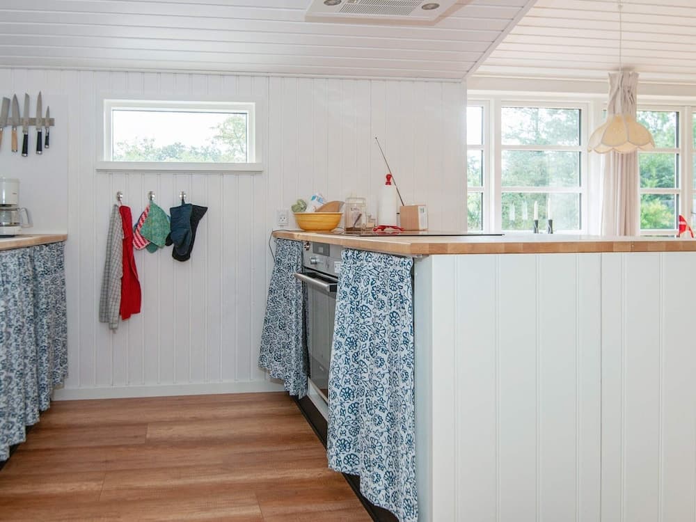 6 Person Holiday Home in Grenaa