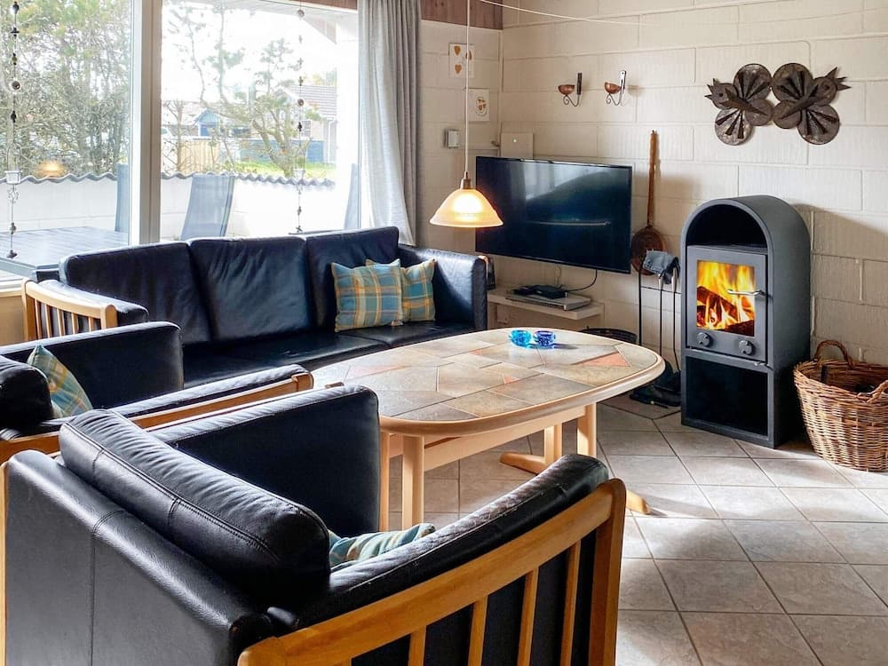 6 Person Holiday Home in Thisted