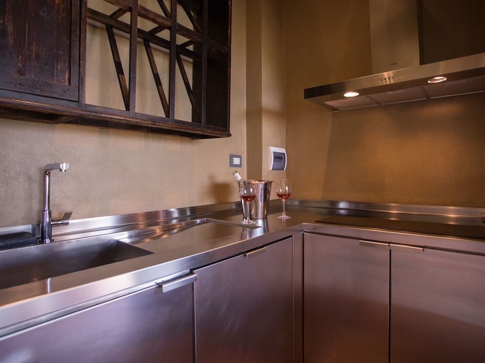 Villa in Arezzo With Pool and Vineyards