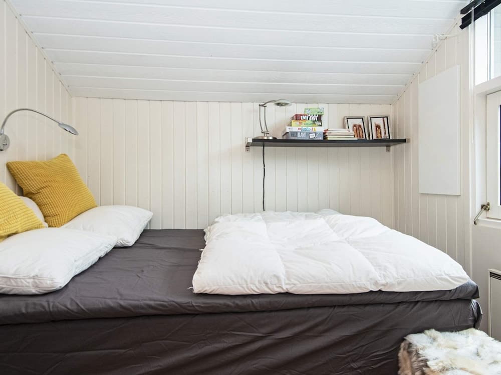 6 Person Holiday Home in Brovst