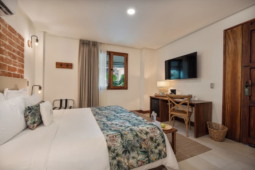 Casa Bixa Hotel Boutique -Santa Fe de Antioquia- Mayores de 12 años