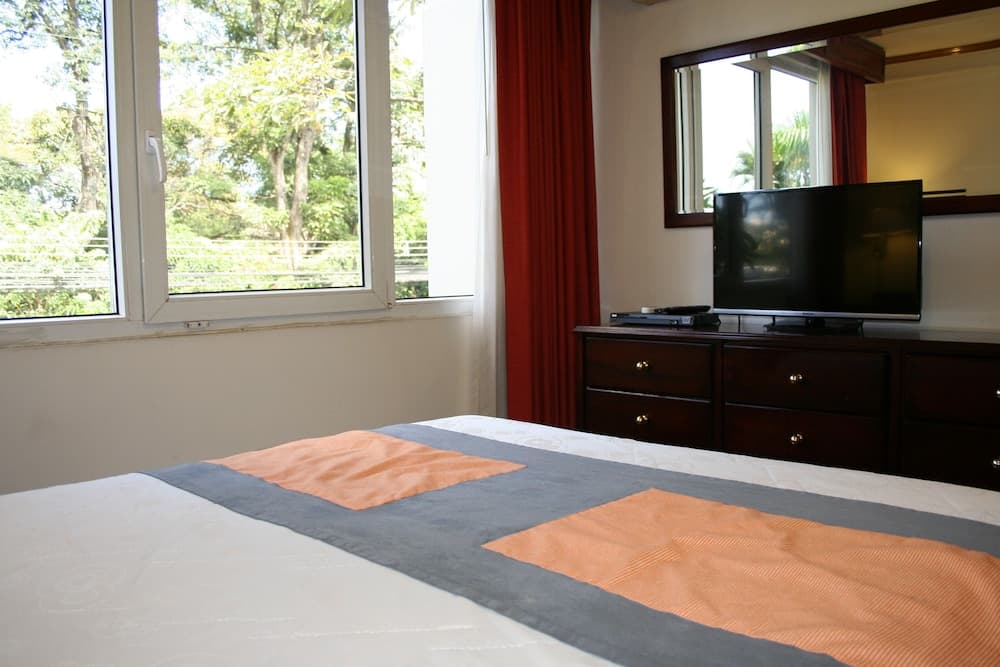 Villas Del Rio Luxury Suites