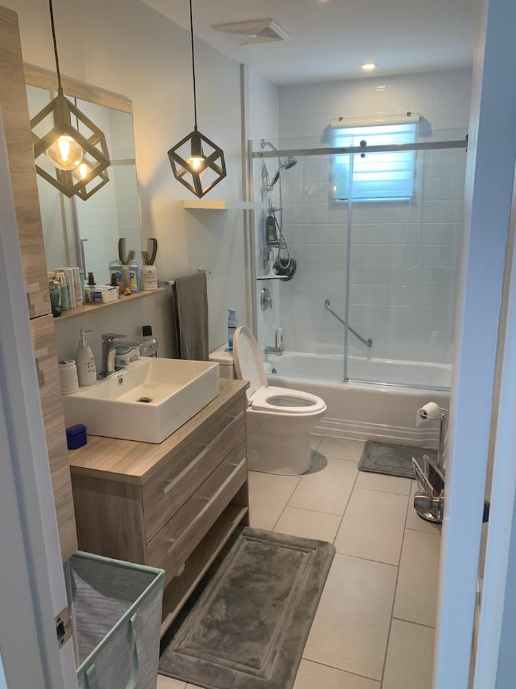 Room-room for Renting Inside House - wit