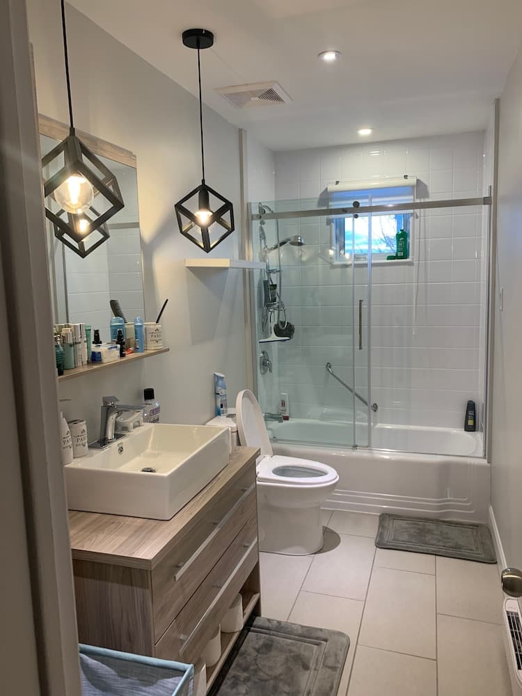 Room-room for Renting Inside House - wit