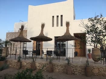 Guest House 12 People, 5 Bedrooms, Overnight or Full Rental