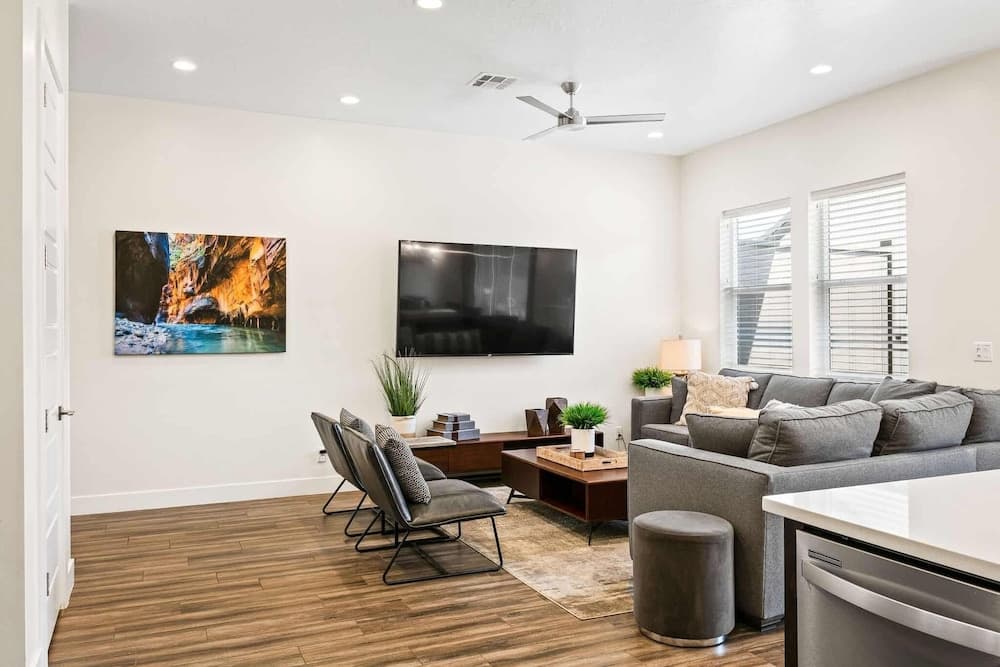 Red Cliffs Retreat Ocotillo #8 by RedAwning