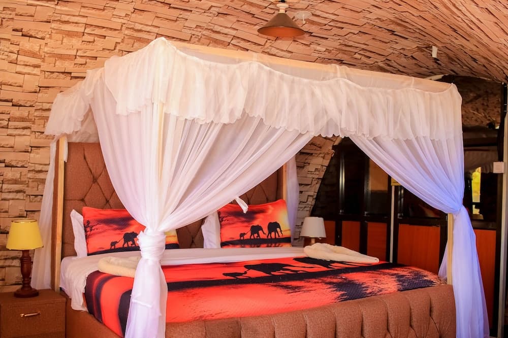 Amanya 1-bed Elephant Suite Tent