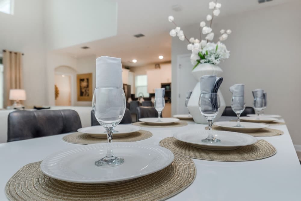 Villa W/private Pool &themed Rooms, Near Disney!