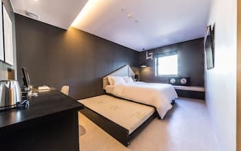 Hwaseong Afeel Hotel