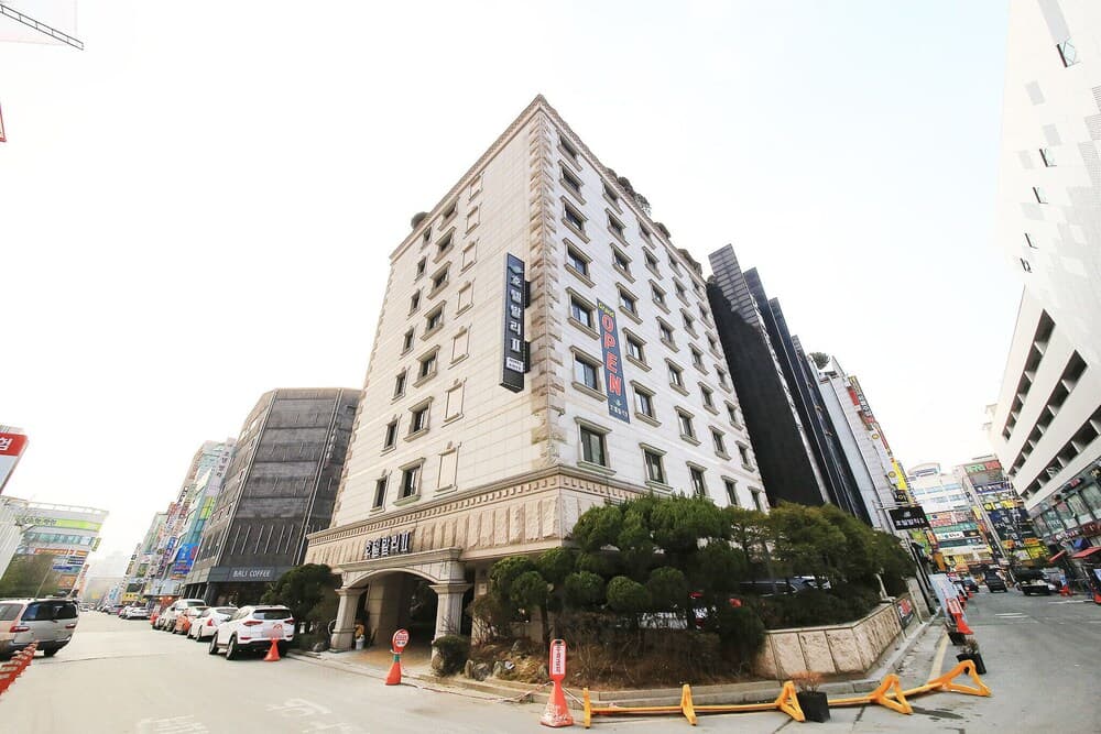 hotel image