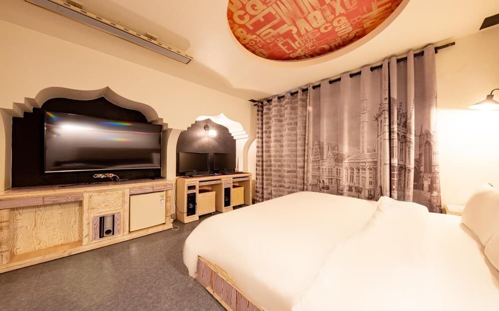 hotel image