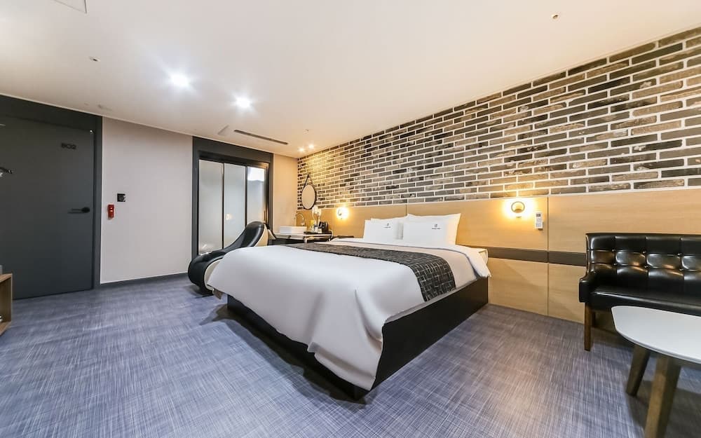 Changwon Boutique Hotel Gung