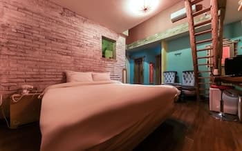 The Seven Dwarfs in the Eumseong Forest