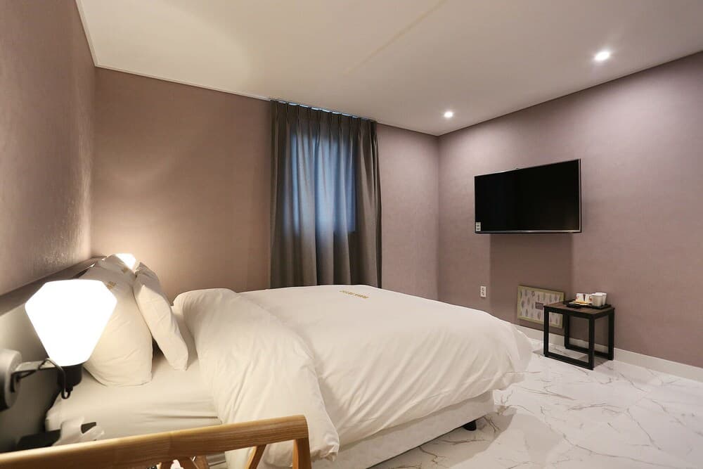 Suwon City Hall Station Bobos