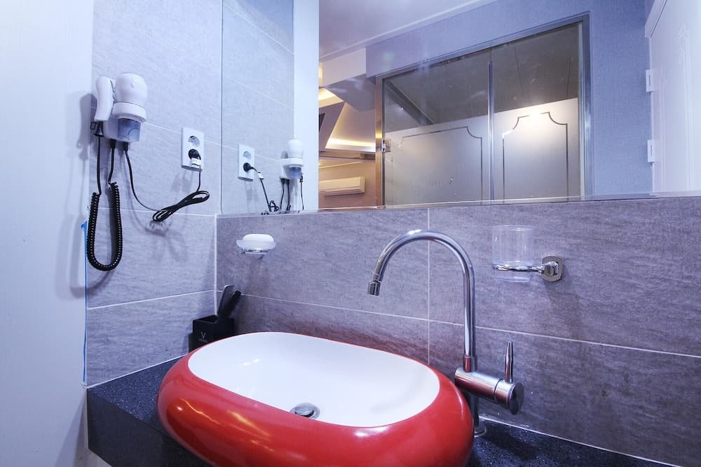 Busan Daeyeon-dong V