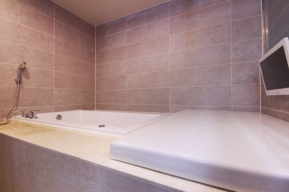 Busan Daeyeon-dong V