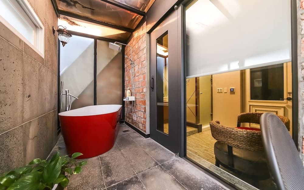 Changwon Sangnam-dong Angel