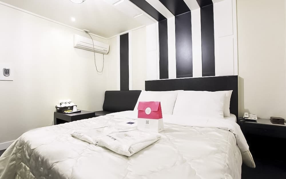 Suwon Byeolheneunbam