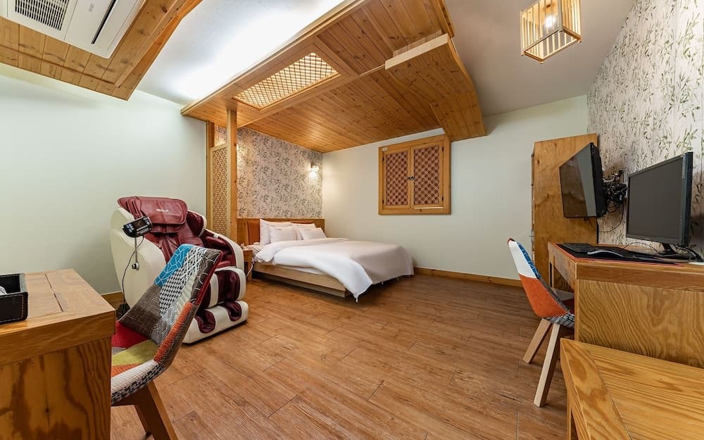 Jeonju Sanjeongdong Kan