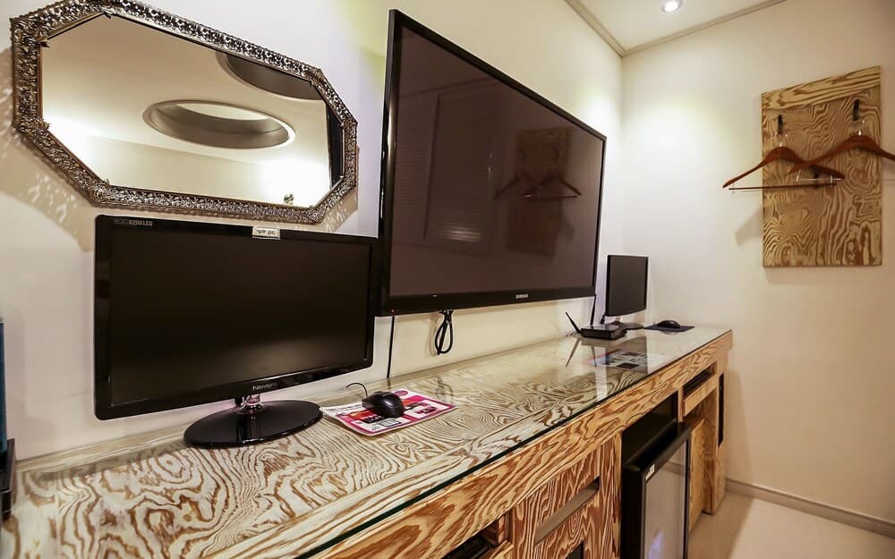 Asan Fox Drive-in Motel