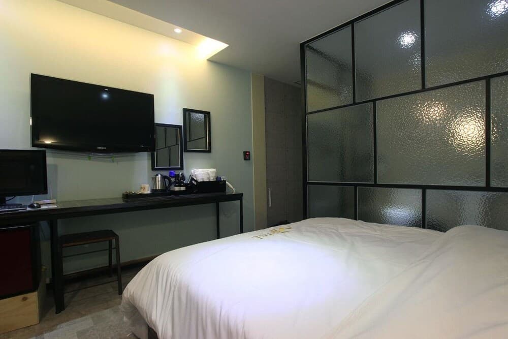 Yeosu Hakdong JA Self Check-in Motel