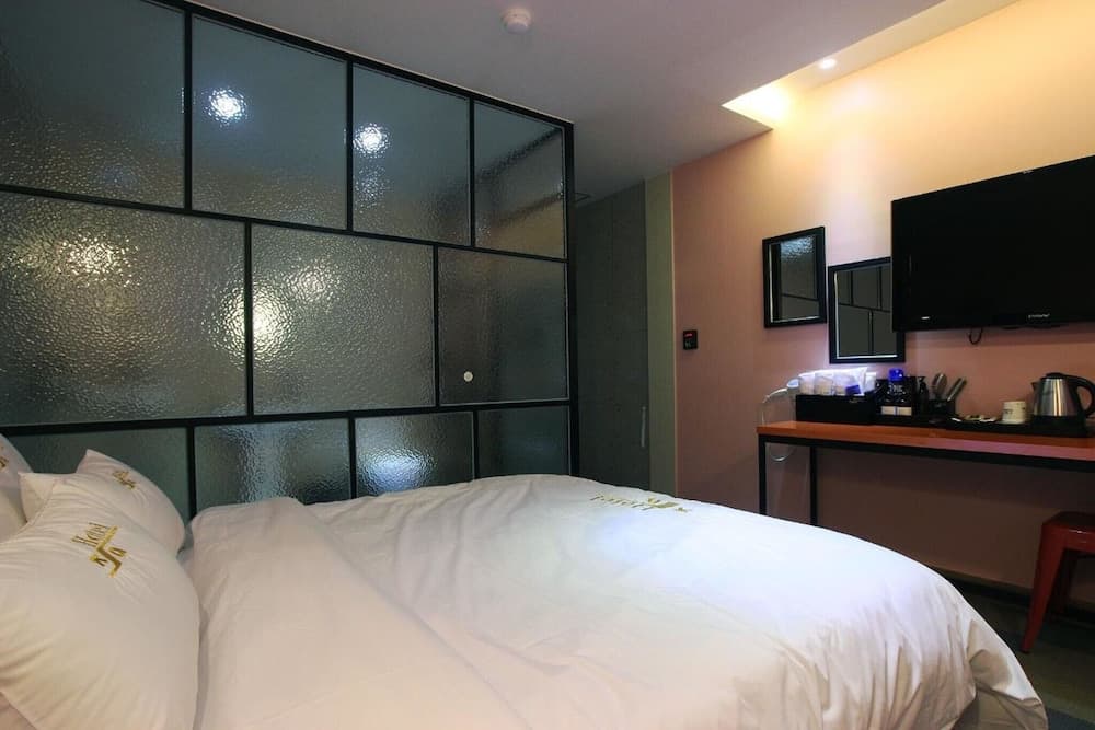 Yeosu Hakdong JA Self Check-in Motel