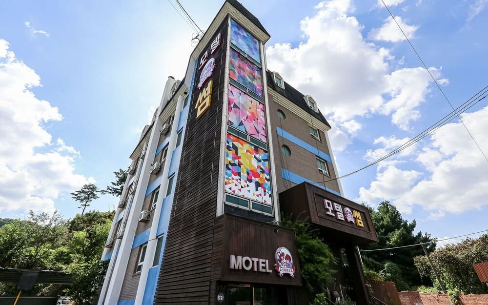 hotel image
