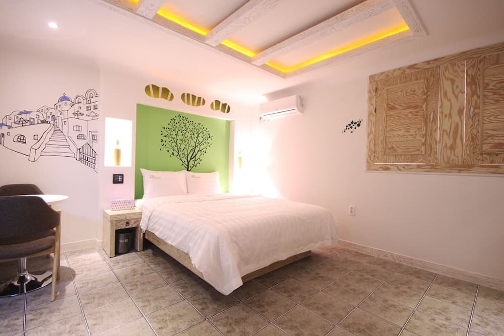 Gimje Q Drive Self Check-in Motel