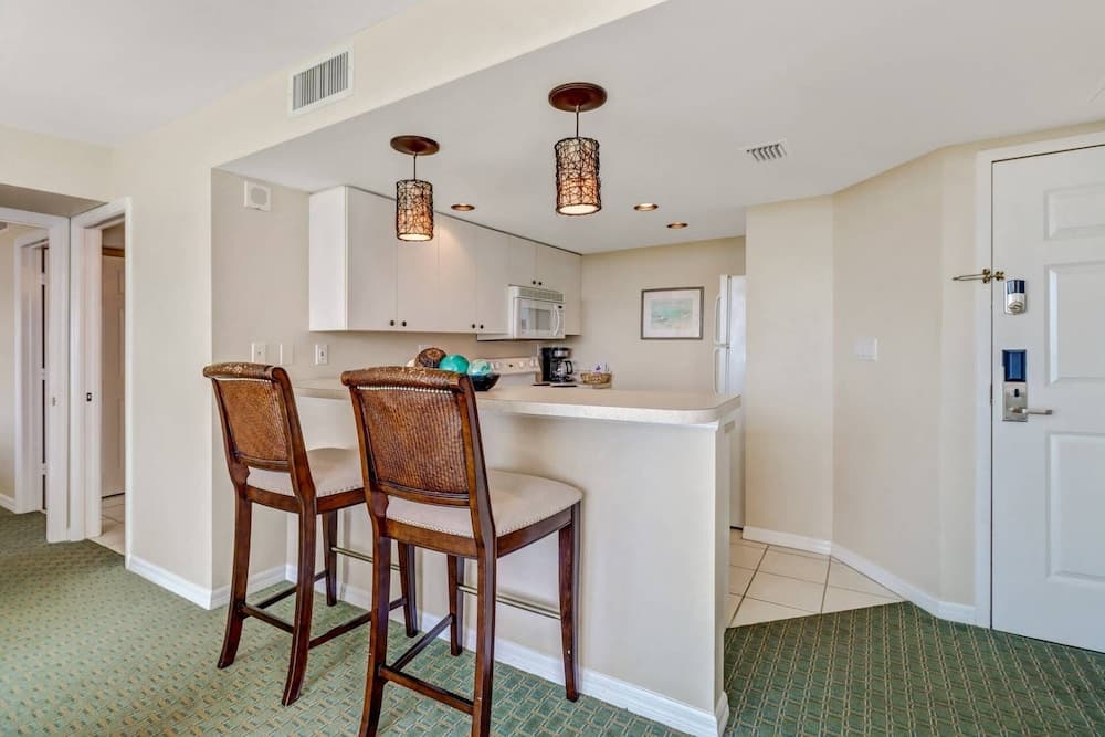 Lovers Key Resort 401