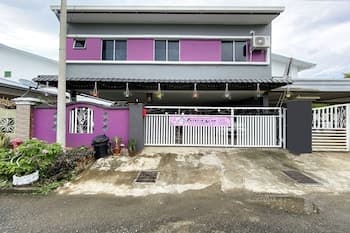 OYO 90198 Aleesya Homestay