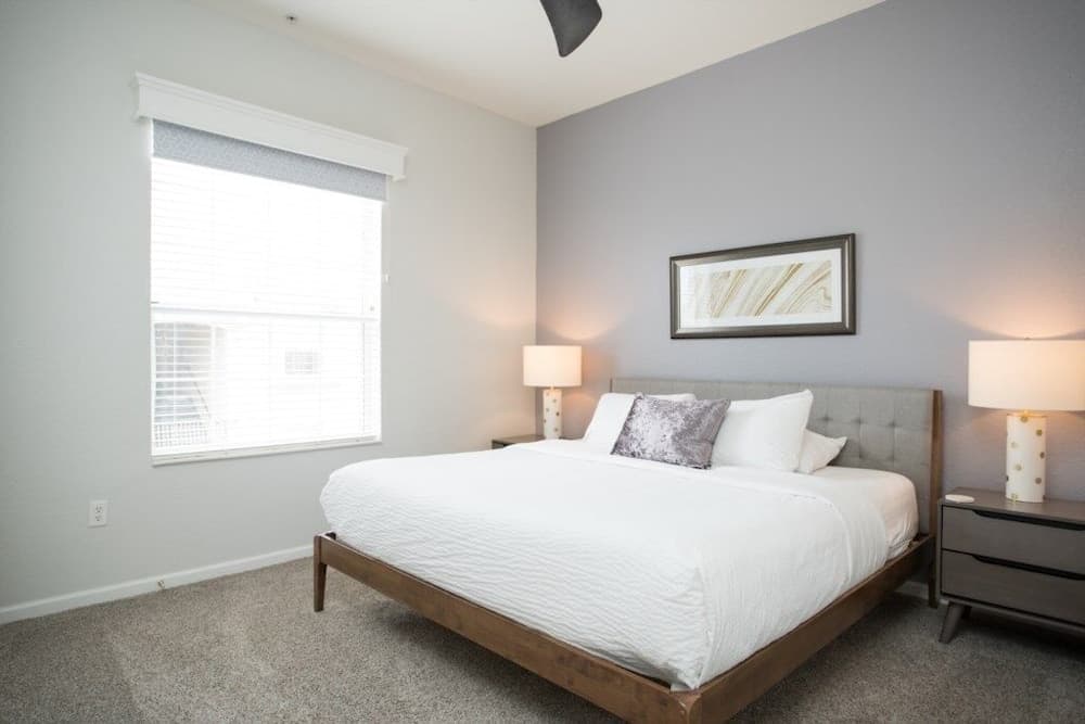 Penthouse Next To Convention Center & Universal 3 Bedroom Condo by RedAwning